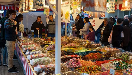 Venta en la Calle de Alimentos
